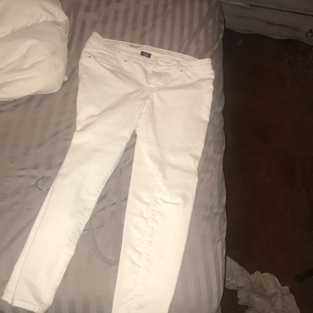 Missimo White Jeans